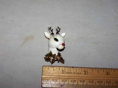 reindeer art brooch pin