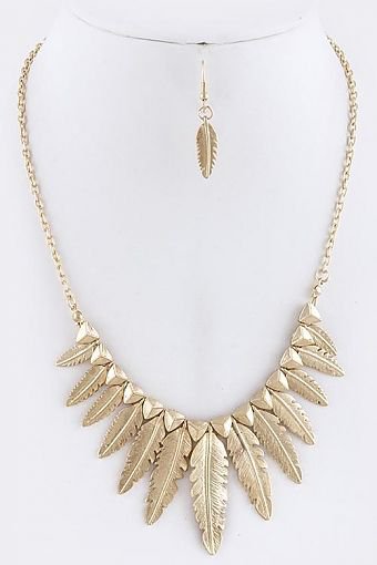 ETCHED LEAF BIB NECKLACE SET