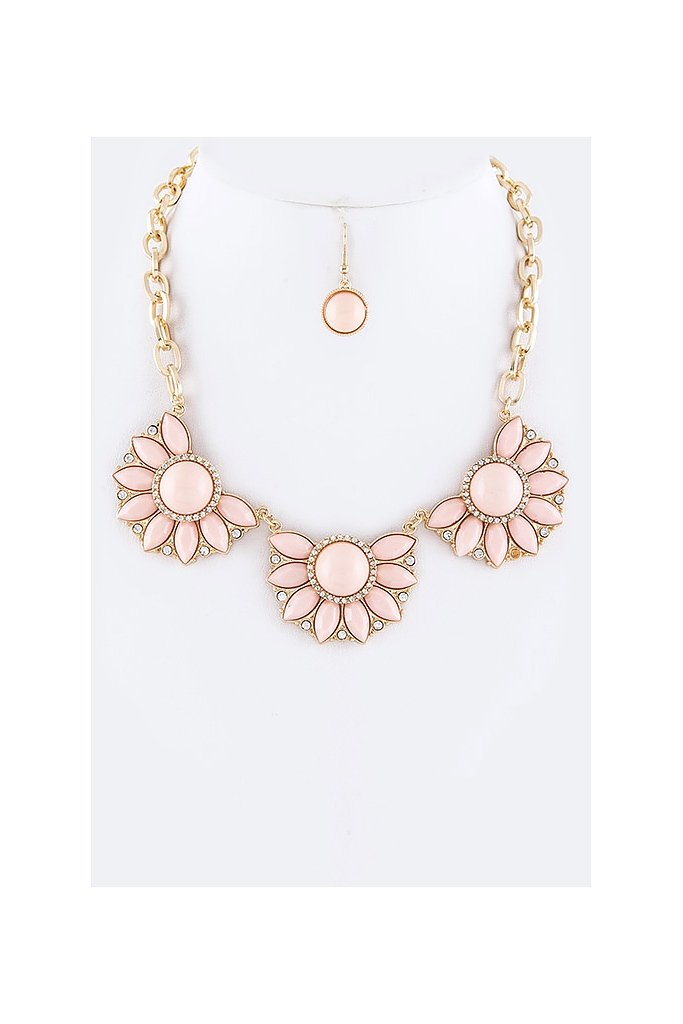 CRYSTAL FLOWER STATEMENT NECKLACE SET