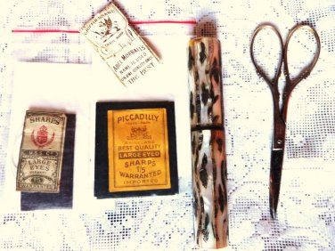 VINTAGE SEWING SCISSORS VINTAGE SEW ETUI NEEDLE MOTHER OF PEARL ETUI NEEDLE