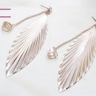 Feathers In The Shape Of The Simple Style Restoring Ancient Ways Receptacle Ear Clip
