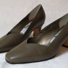 ROS HOMMERSON womans size 6WW brown leather shoes