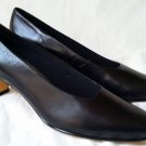 ROS HOMMERSON womans size 8N black leather shoes