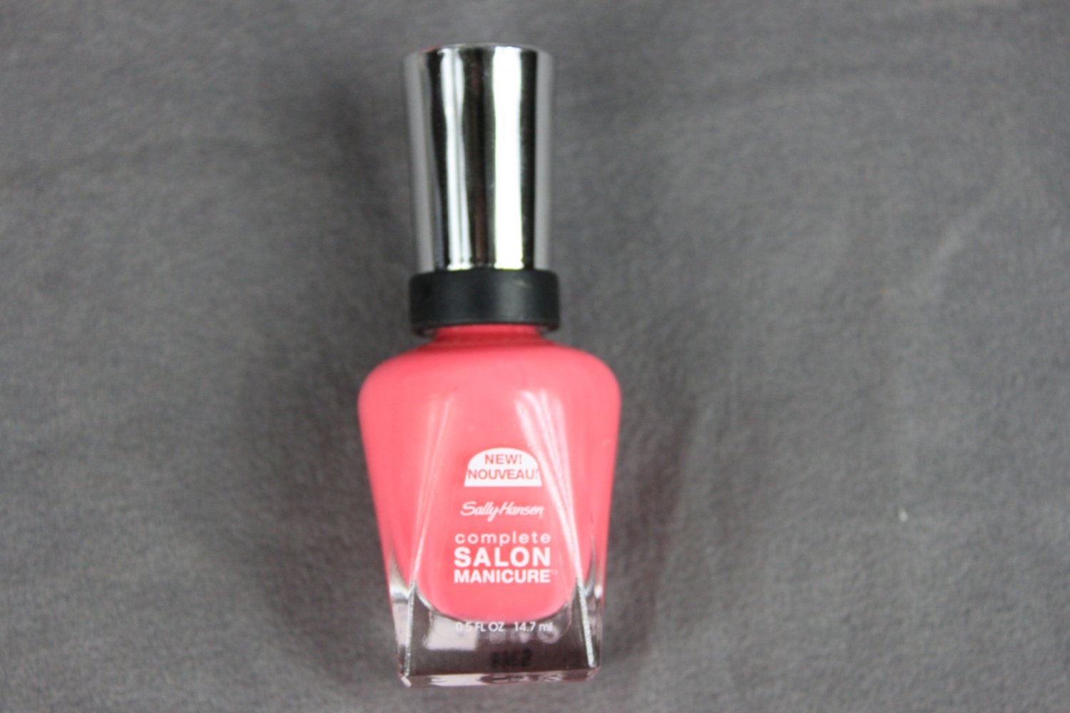 Sally Hansen HELLO PRETTY Complete Salon Manicure Nail Polish