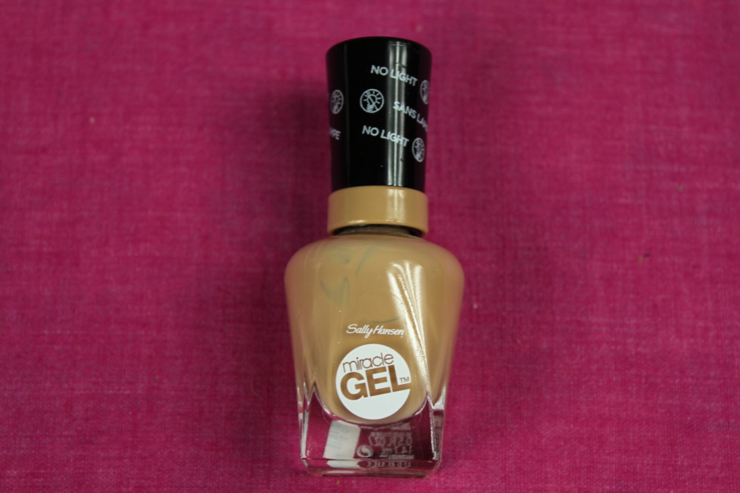 Sally Hansen Miracle Gel Nail Polish HOW NUDE No Light Required