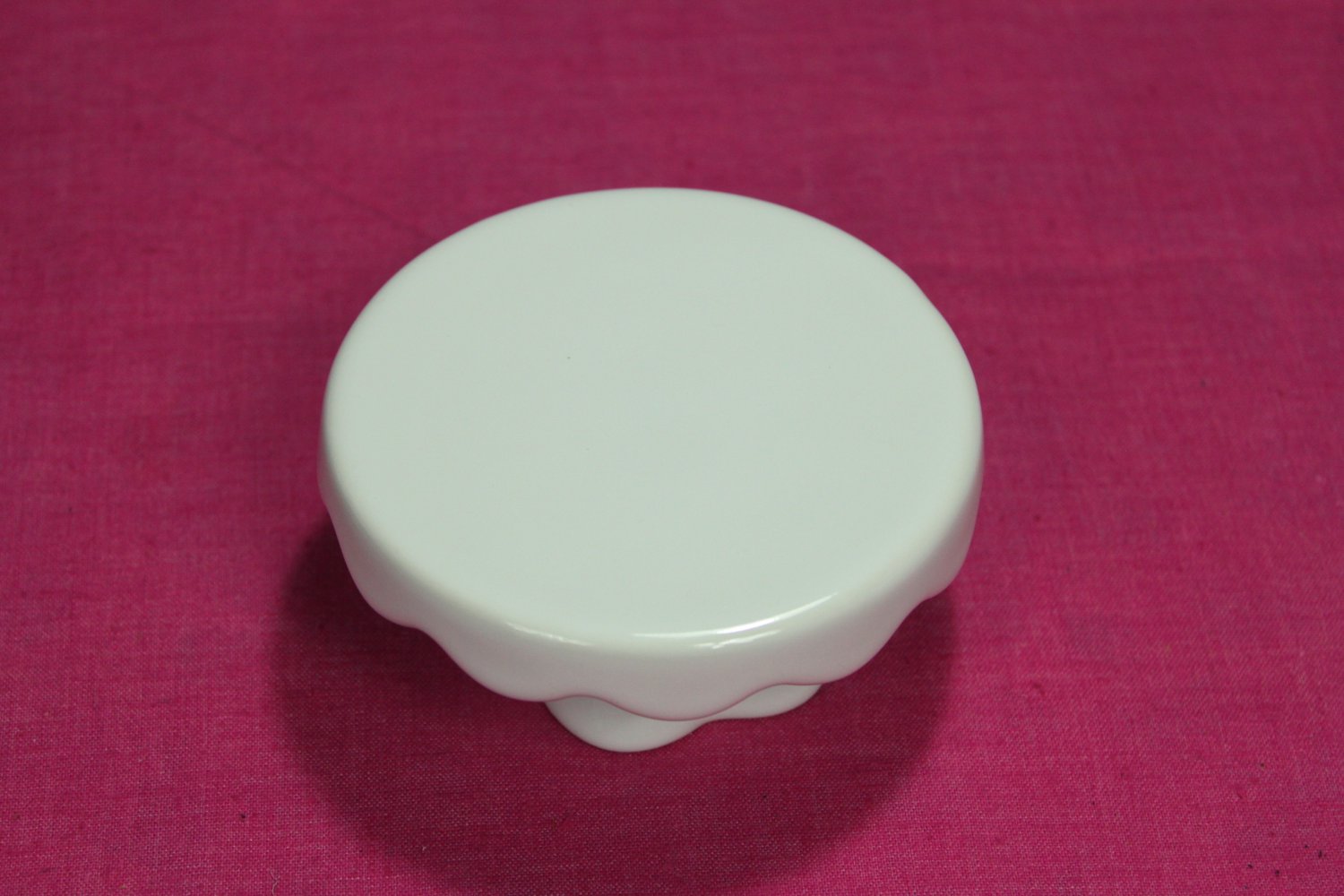 Ceramic Mini Cake Stand Riser White Table