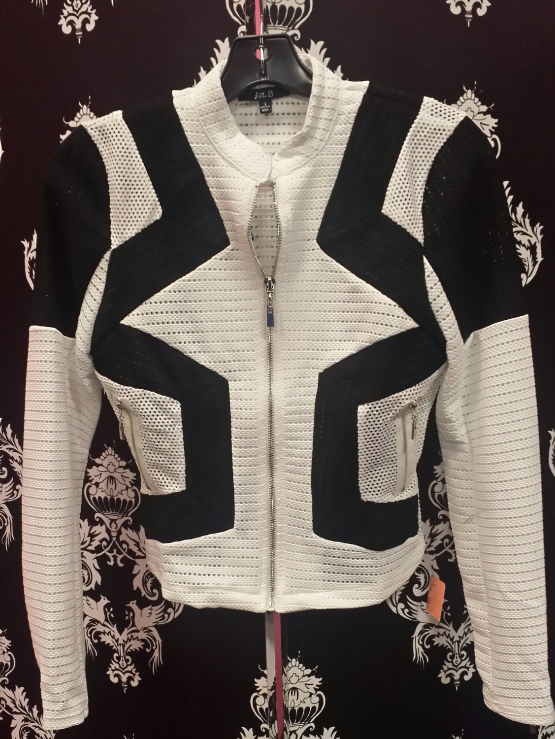 Lola black and white jacket small