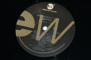 Missy Misdemeanor Elliott She's a Bitch VG+++ Vinyl Record East West