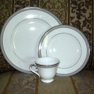 WATERFORD CARINA 3PC SET DINNER PLATE, SALAD PLATE CUP