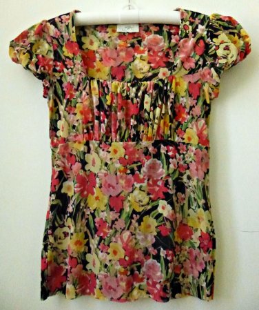 Ann Taylor LOFT Size S ?? Puffed Short Sleeve Square Neckline Floral Design Top