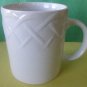 ONEIDA Picnic Set of 2 White Tea/Coffee Cups/Mugs Basket Weave