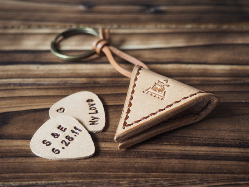 Handmade Leather Guitar Pick Holder Guitar Accessories Personalized gifts for men #Natural Nude