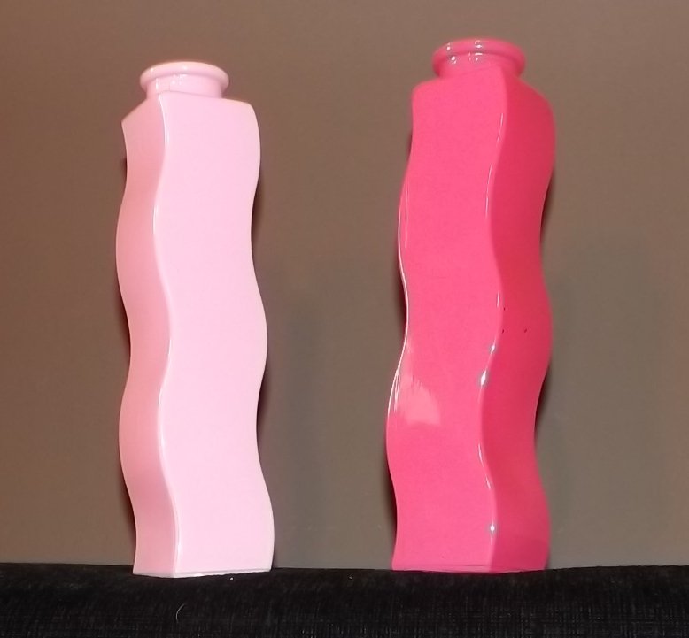2 beautiful vases