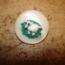 Mother of pearl button with little lamb.