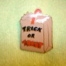 All metal pin back pin Trick or treat. All metal pin back pin Trick or treat.