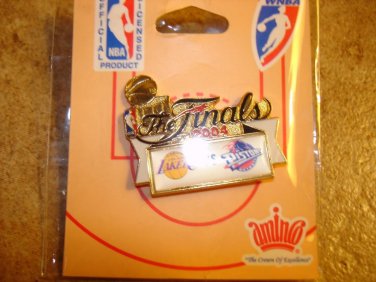 Official 2004 The Finals Lakers vs Pistons pin badge.
