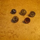 Lot of 5 antique picture buttons 1. Lot of 5 antique picture buttons 1.
