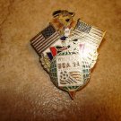 World cup soccer USA 1994 with 2 flags pin badge. World cup soccer USA 1994 with 2 flags pin badge.