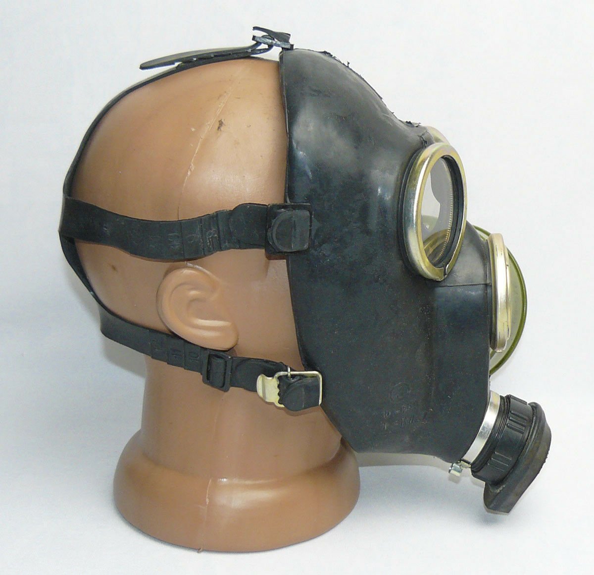 New Soviet Russian Gas Mask Gp 7 Military Surplus Full Set Size 2