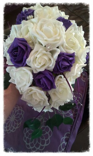 Bridal teardrop bouquet