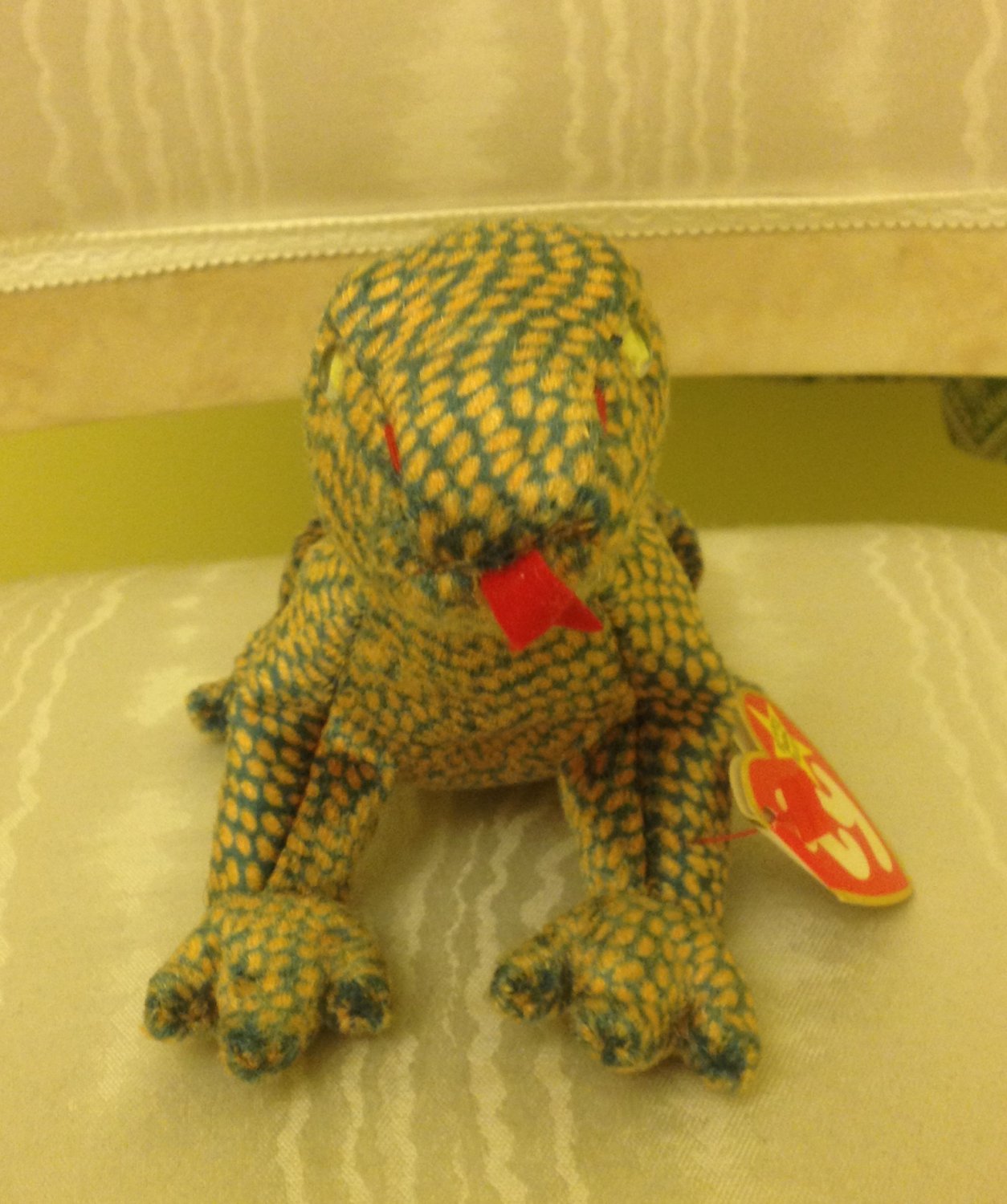 beanie lizard toy