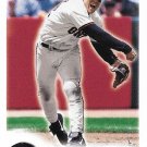Bill Mueller 2000 Fleer Focus #35 San Francisco Giants Baseball Card