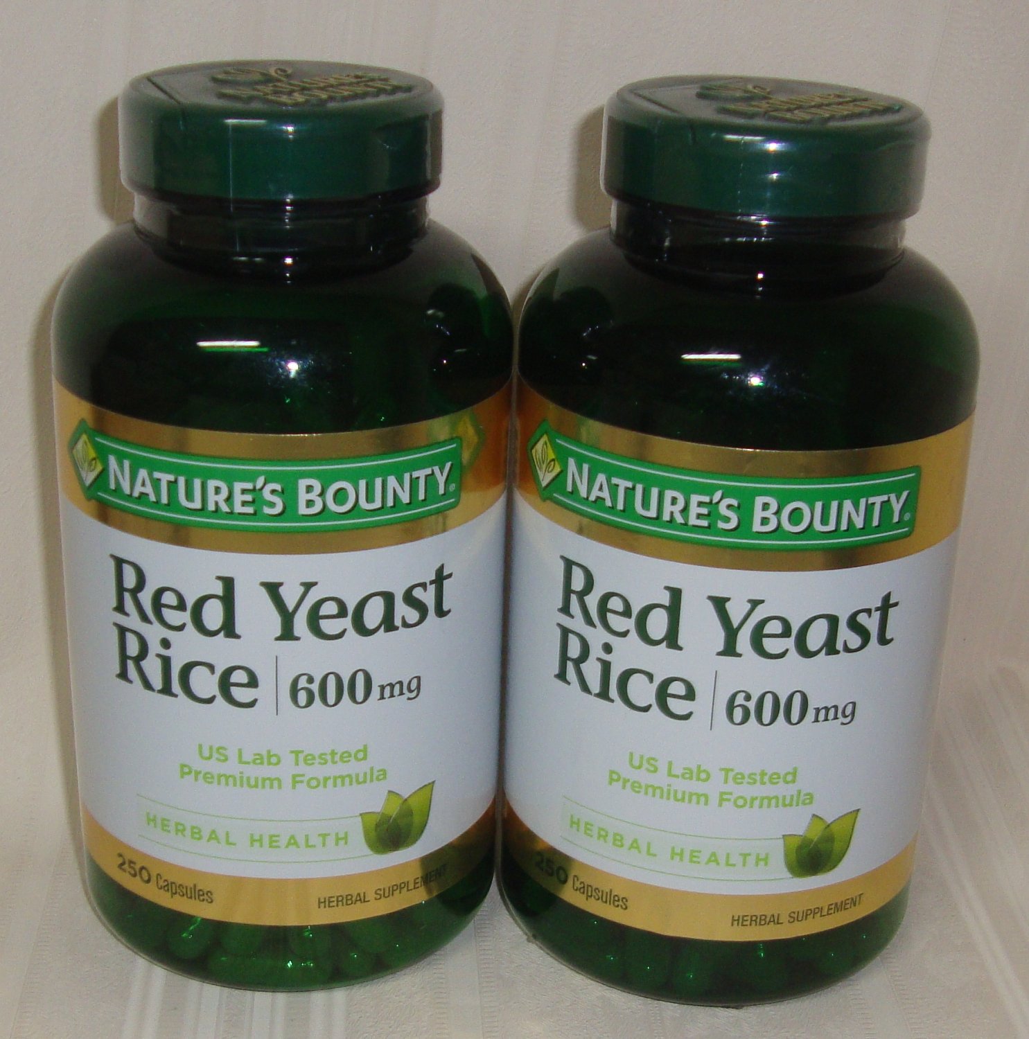 Nature's Bounty Red Yeast Rice 600 mg 250 Capsules Each Lot of 2 Bottles