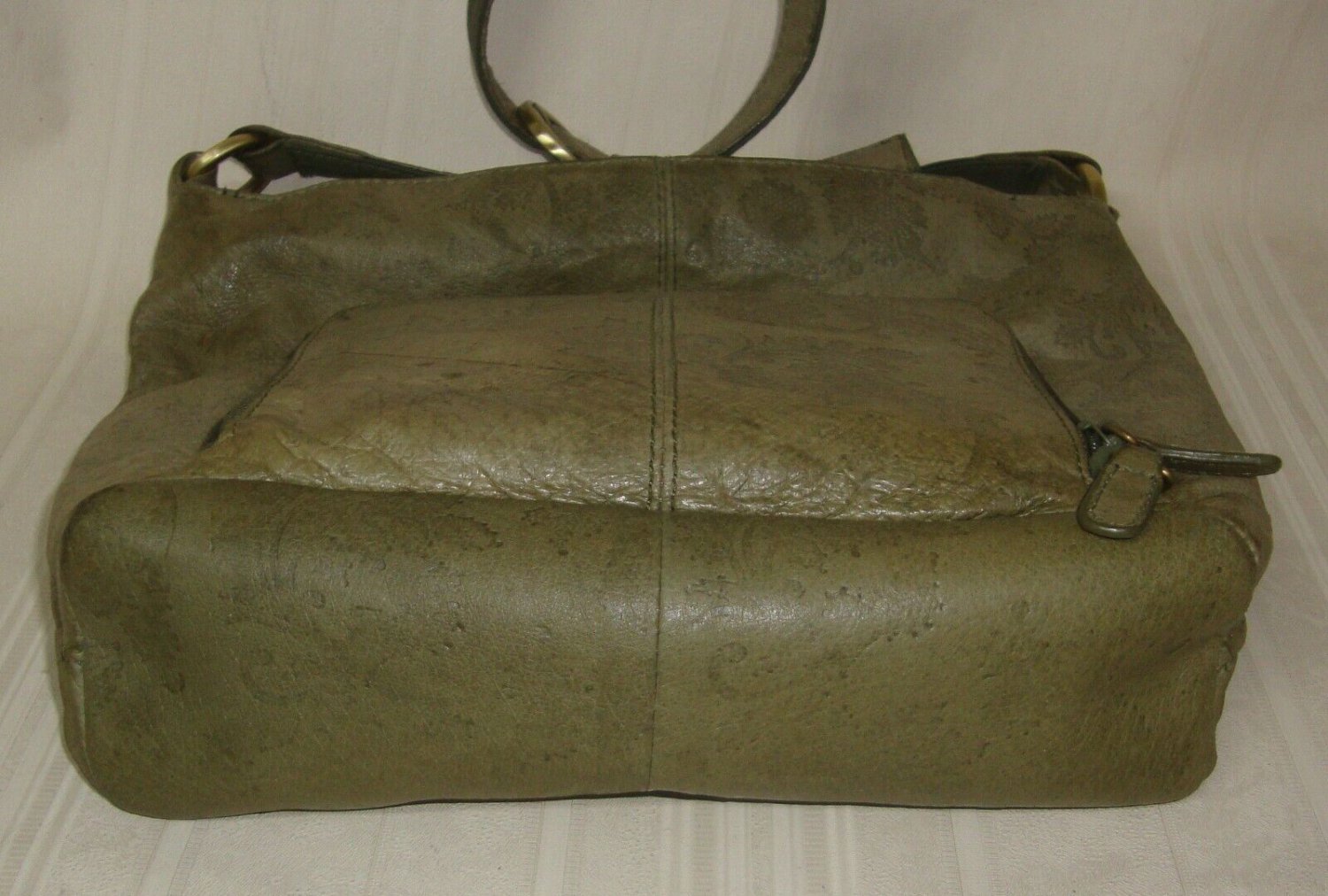 Vintage Cabin Creek Leather Embossed Shoulder Bag. Lots Pockets.