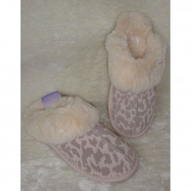 Stars Above Cozy Slip On Leopard Slippers Women's Size US 7 NEW