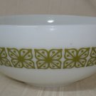 Pyrex 444 Green Square Flower Cinderella 4-quart Nesting Bowl Vintage