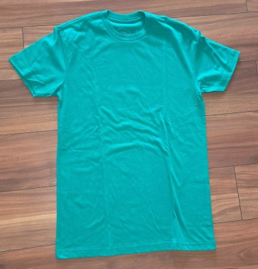 True Classic GREEN Short Sleeve Crew Neck Shirt Men Size Small NEW Lot of 2.