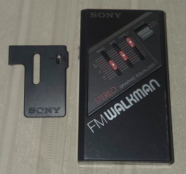 Sony SRF-25W FM  Walkman Radio  Stereo Graphic Equalizer Vintage with Belt Clip