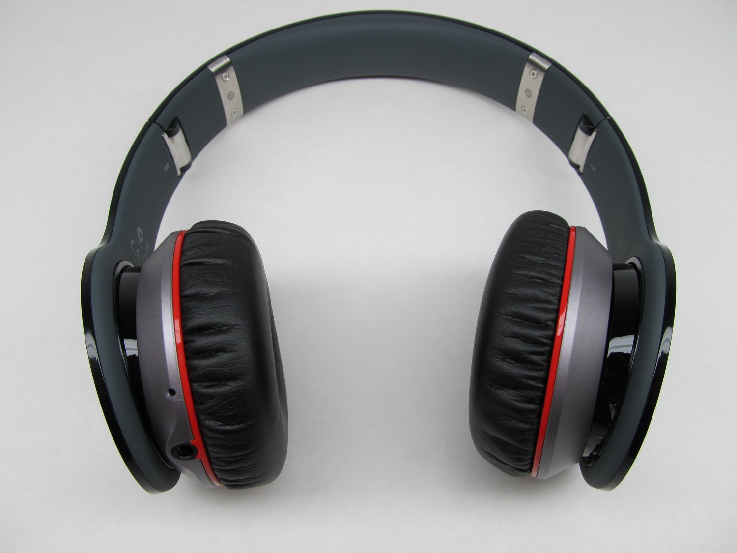 Genuine Original Beats by Dr. Dre Wireless Bluetooth OverEar