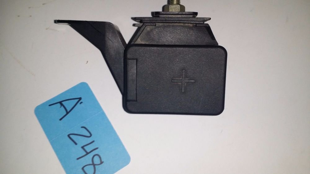 BMW E46 325i 330i M3 Underhood Positive Battery Terminal Base B+