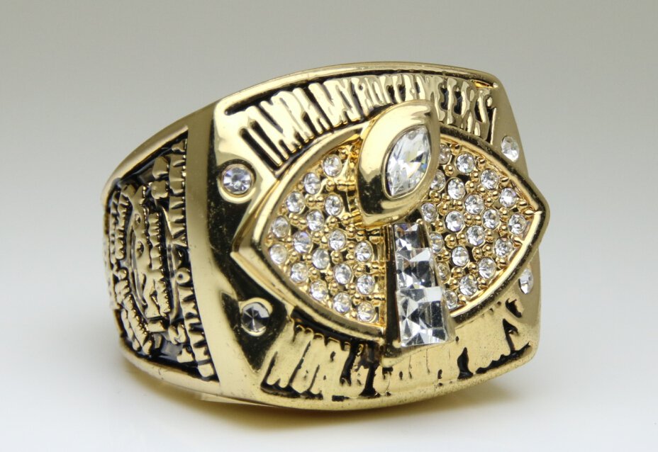 2002 Tampa Bay Bucaneers super bowl Championship Ring 11 Size