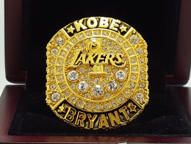 Kobe Bryant's First NBA Championship Ring Fetched $310K At Auction - GQ  Australia