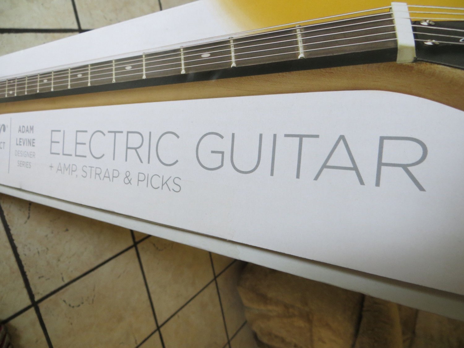 adam levine first act electric guitar al223 electric guitar strap picks