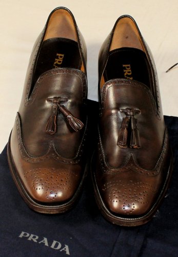 PRADA SHOES $995 DARK BROWN WING-TIP TASSELED TOE ORNAMENTED LOAFER 11 44e NEW
