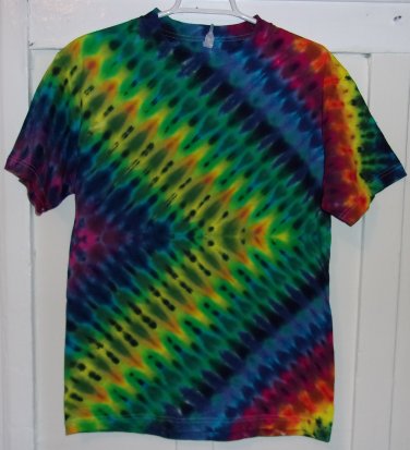 New Tie Dyed Medium AAA Alstyle Tshirt Chevron rainbow colored tie dye t shirt