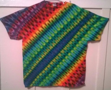 New Tie Dye XL Gildan Tshirt Zipper pattern Rainbow colored t shirt