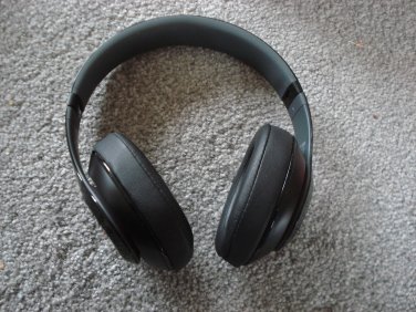 Very Nice Beats by Dr. Dre Studio 2.0 Wired Handband Headphones - Black