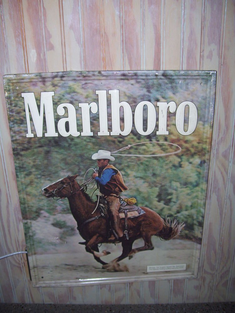 Vintage Marlboro Metal Tin Sign 21 3/4x17.5"