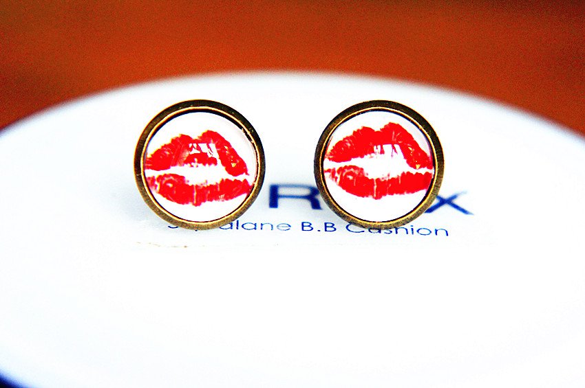 10mm Red Kiss Lips Earrings Lips Earrings Glass Dome Earrings Lipstick Kiss Earrings