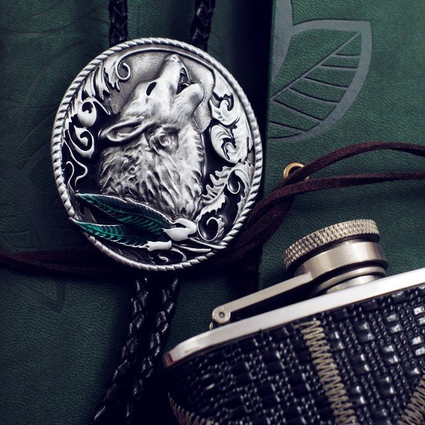 Bolo Tie Totem Necklace - Wolf Necklace Tie - Vintage Bola Tie t06