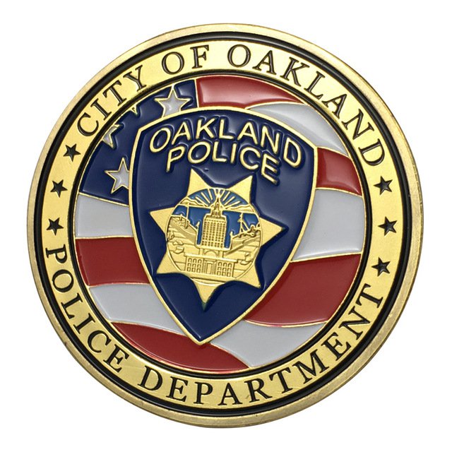 US Military City Of Oakland Police Department Gold Plated Challenge Copy Coin For Collection