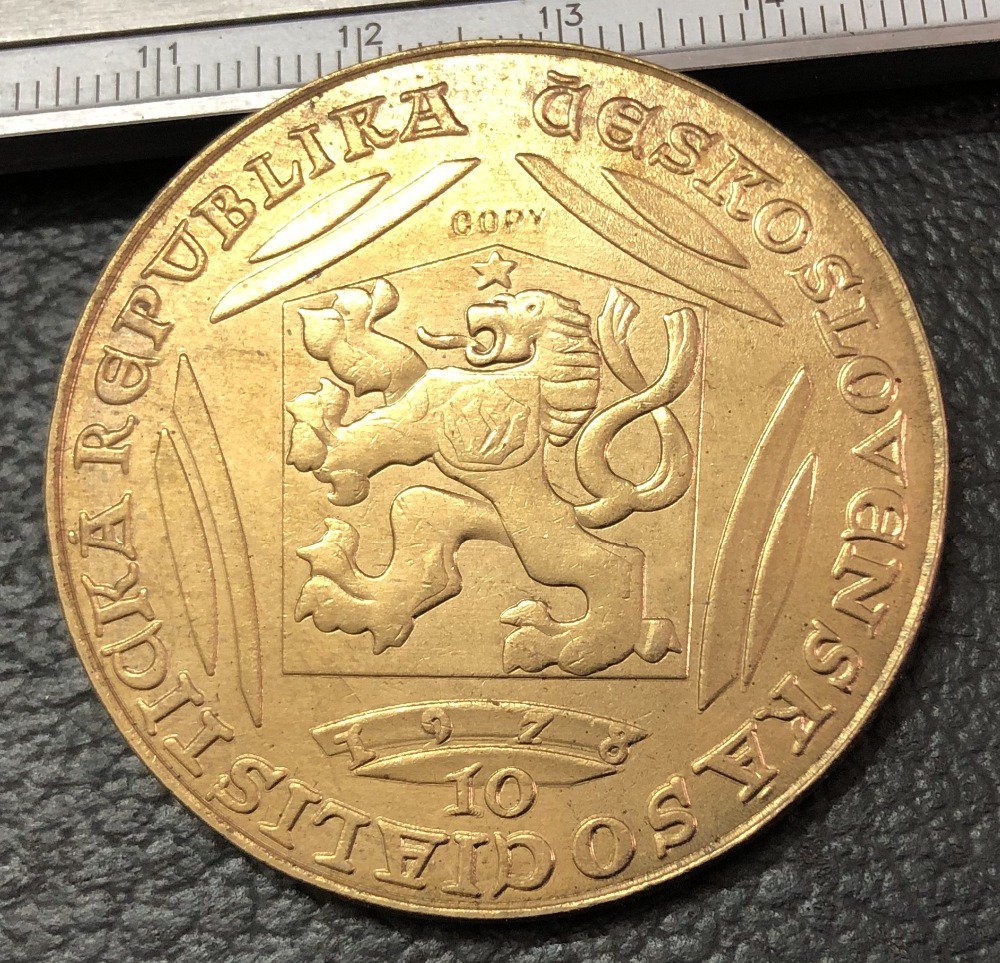 1978 Exonumia ** - Bullion - Czechoslovakia 10 Dukatu Charles IV Gold Token Copy 42mm