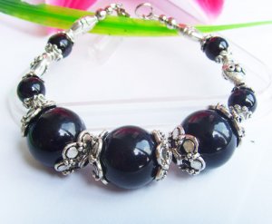 STUNNING STYLE Tibetan Silver Black Agate Bracelet