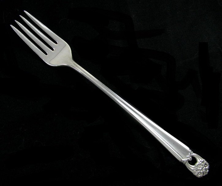 Silverplate Grille Fork Eternally Yours Rogers Vintage Dinner Flower Flatware Set 4 Replacement
