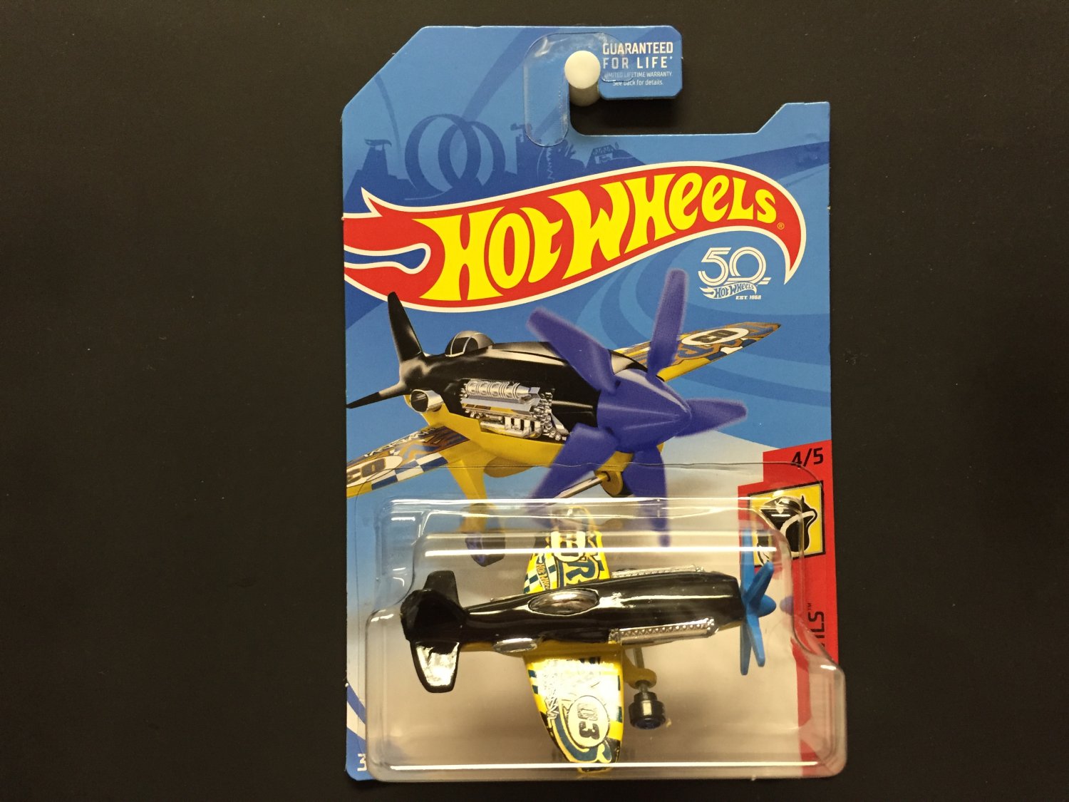 hot wheels toy airplanes