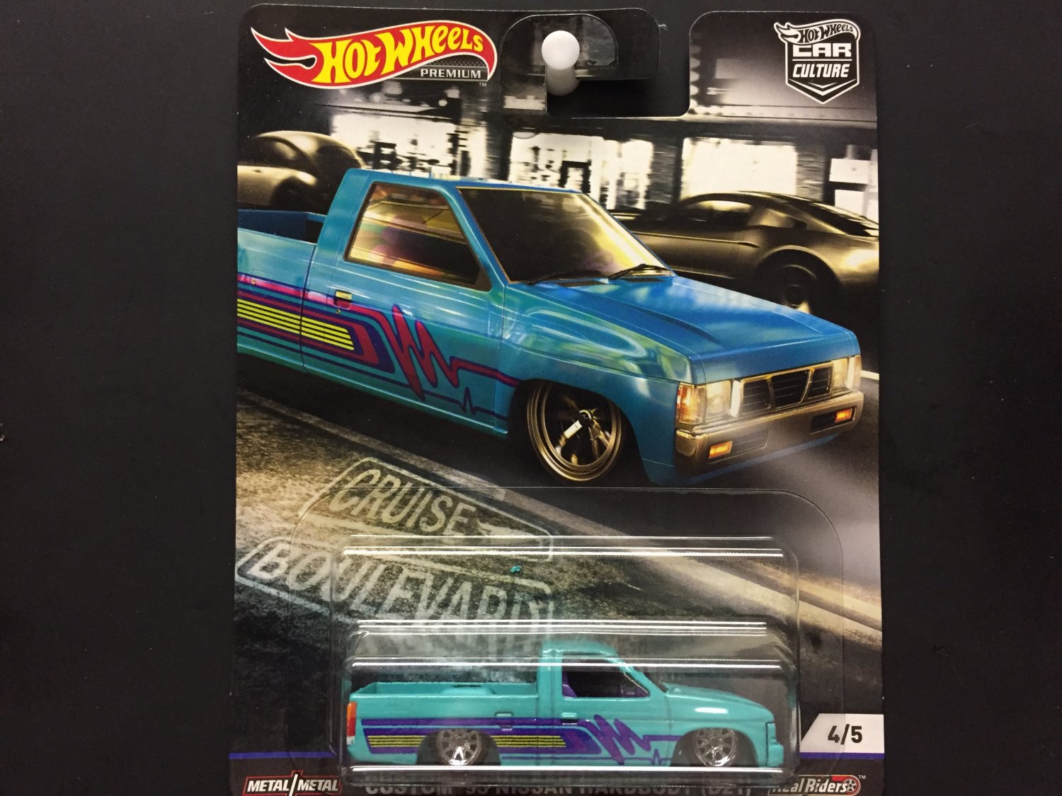 hot wheels cruise boulevard nissan hardbody